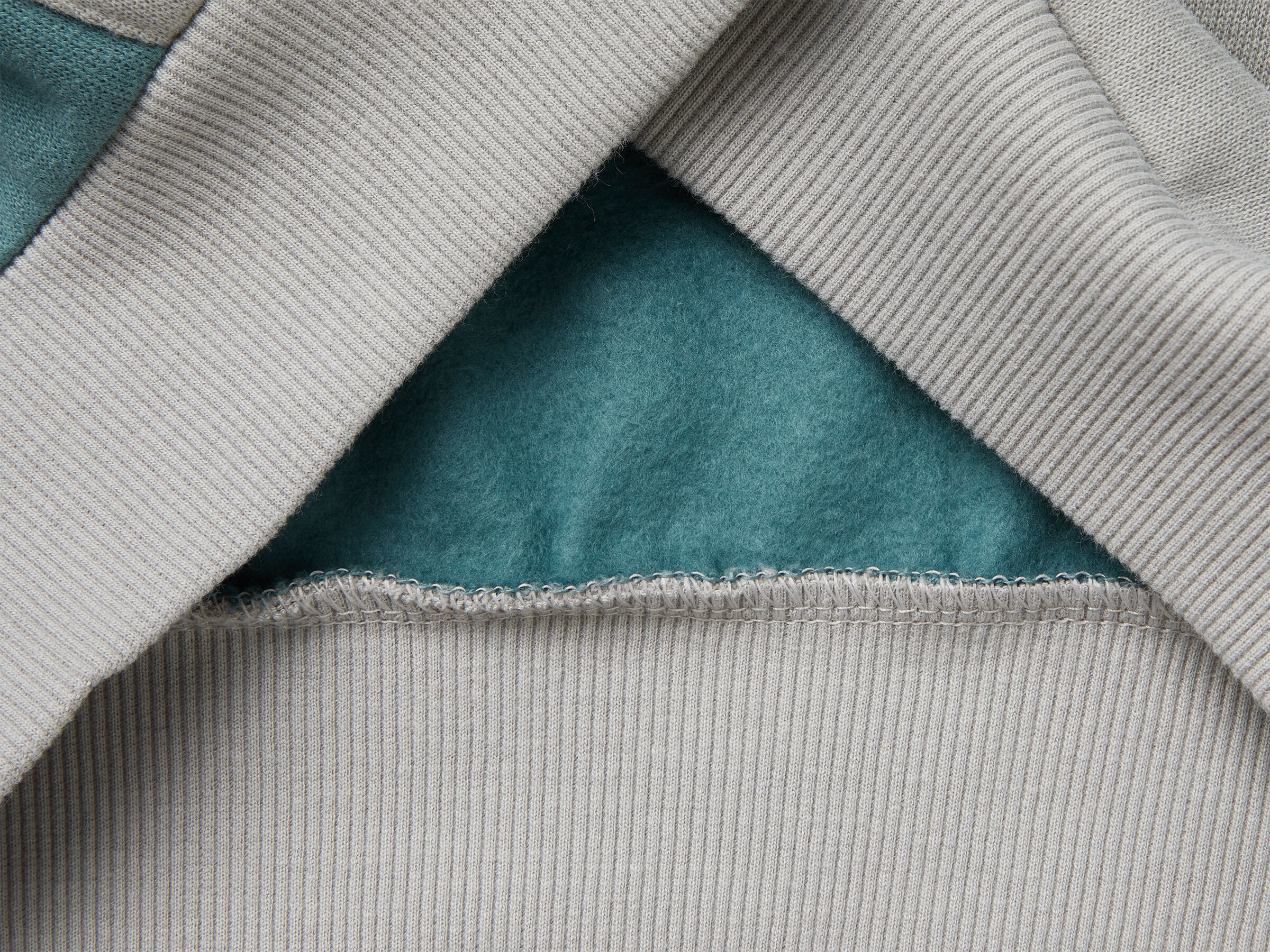 SWEATER W/HOOD Jungen image number 3
